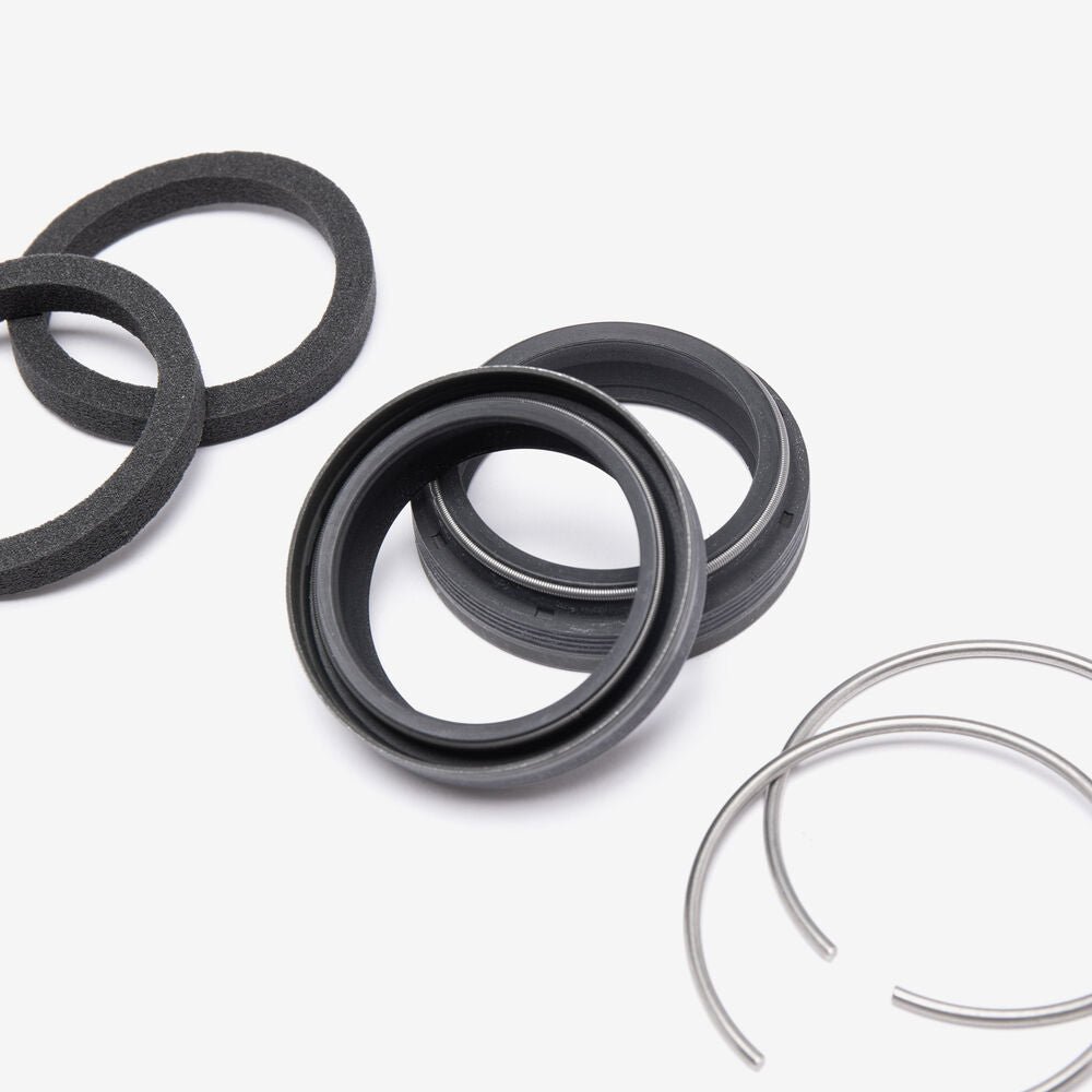 Manitou Fork Dust Seals Set